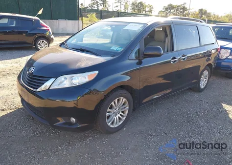2015 Toyota Sienna Xle 8 Passenger from USA, damaged, VIN 5TDYK3DC2FS662008